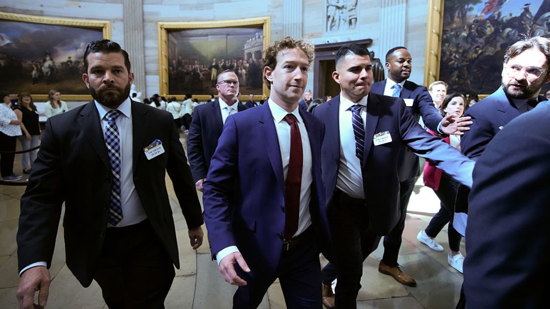 تراجع حاد في أسهم التكنولوجيا الأمريكية: تأثيرات النزاع الجيوسياسي