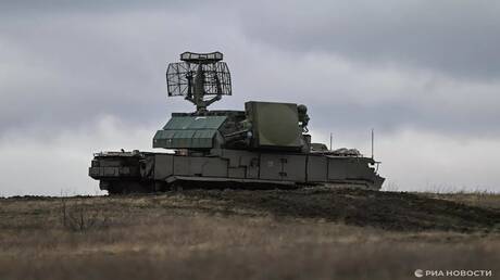 Les défenses aériennes russes interceptent des drones ukrainiens