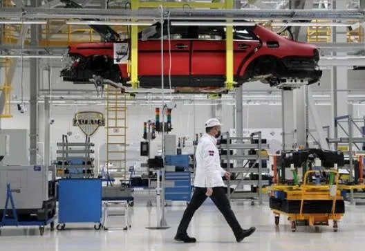 Russian Manufacturing Sector Contraction in March 2023