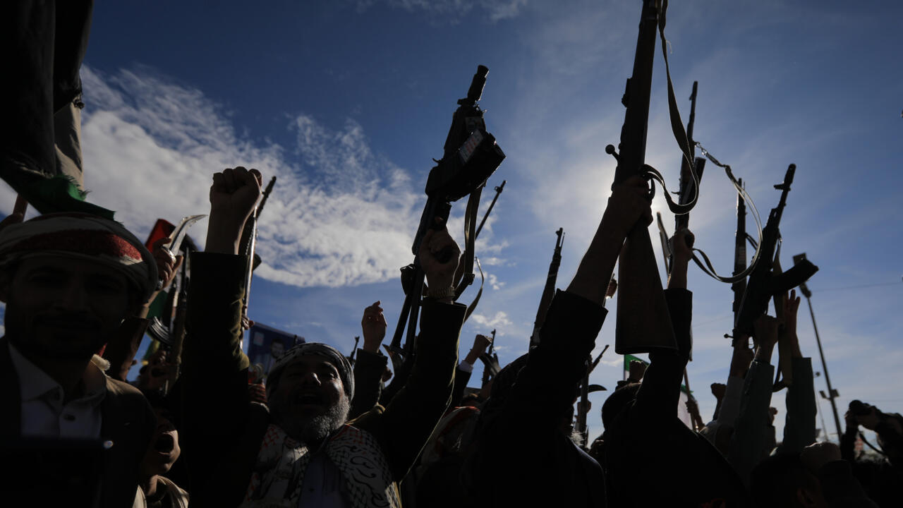 Escalade militaire au Moyen-Orient : missiles du Yémen et blessés