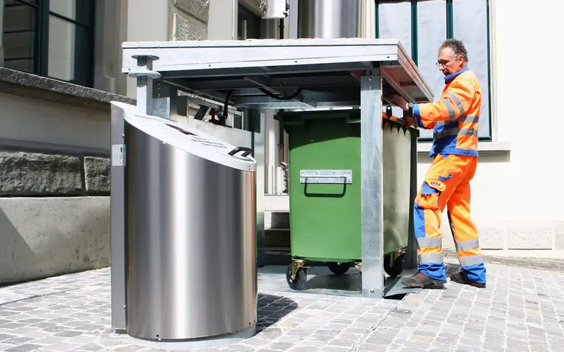 الجيزة تعمم صناديق القمامة الهيدروليكية تحت الأرض