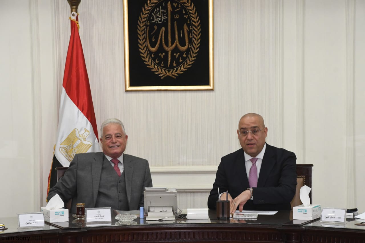 اجتماع لمتابعة مشروعات الإسكان بجنوب سيناء