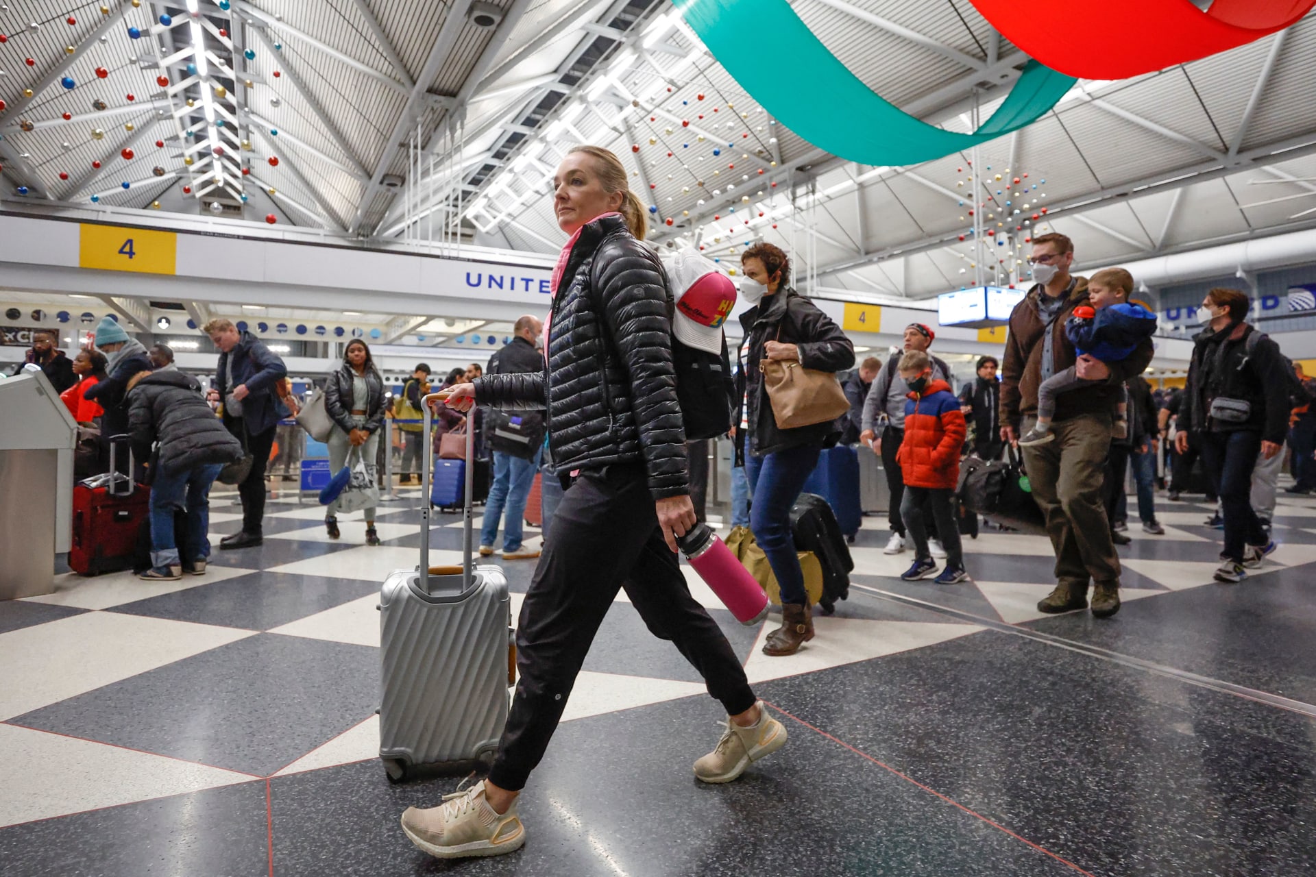 Caos en aeropuertos debido al cierre del gobierno
