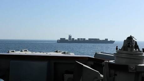 38 سفينة تغير مسارها بسبب الحصار الأمريكي على موانئ إيران