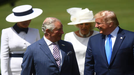 ترامب والملك تشارلز: تبادل رسائل أسبوعية