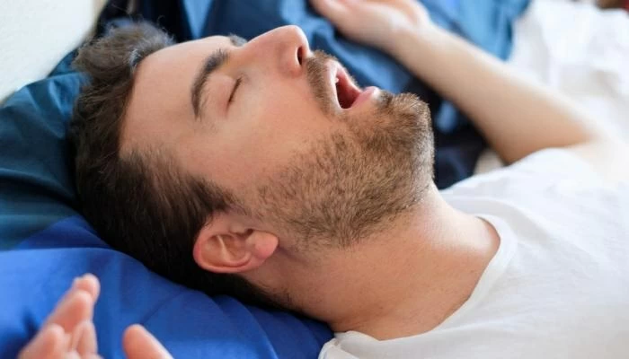 Ronflement : risques sanitaires et solutions simples