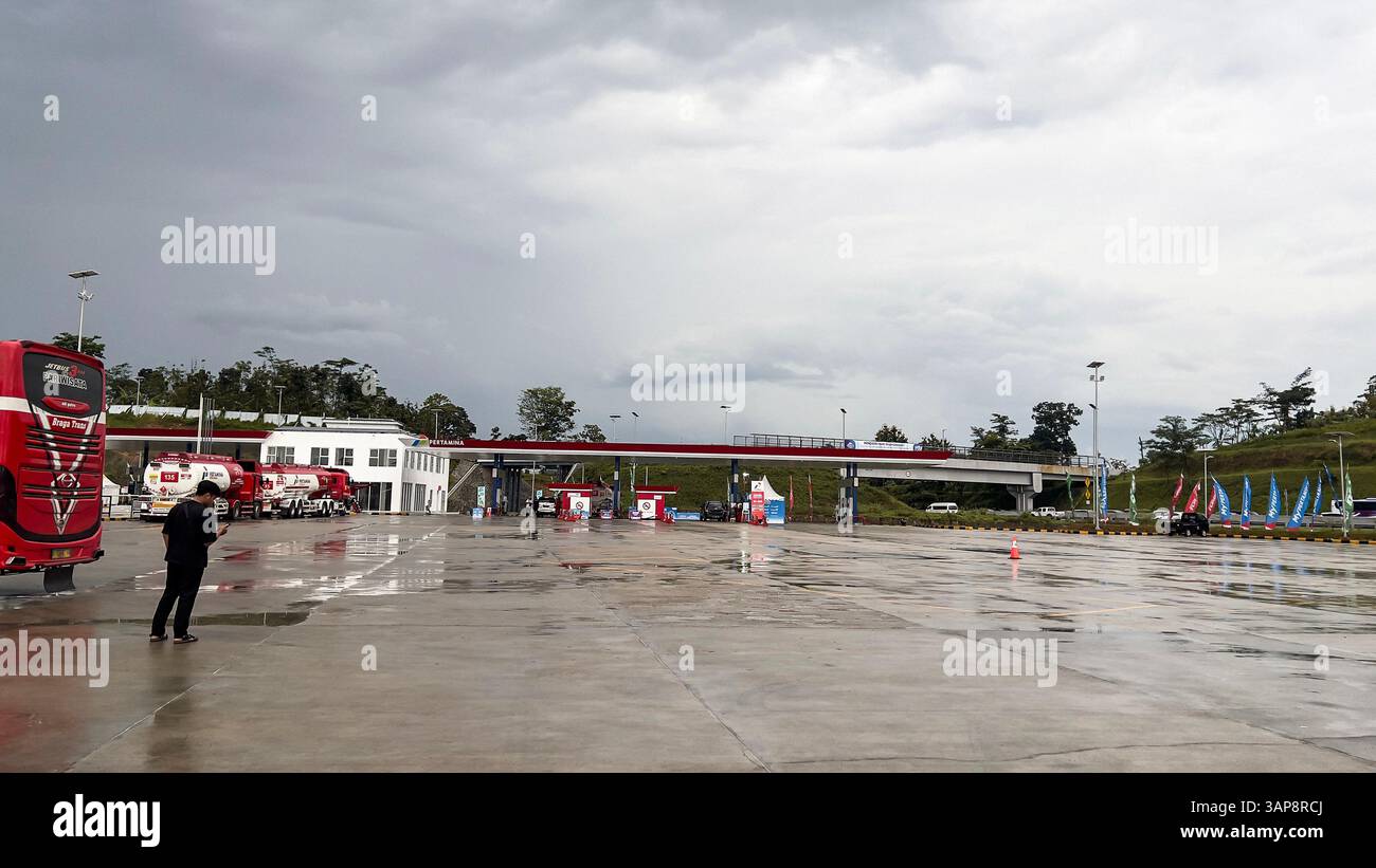 Afflux massif à la gare routière de Gambut en Indonésie