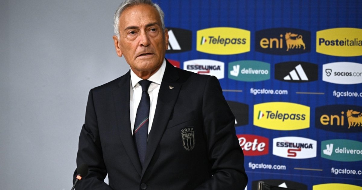 استقالة جابرييل غرافينا من رئاسة الاتحاد الإيطالي لكرة القدم