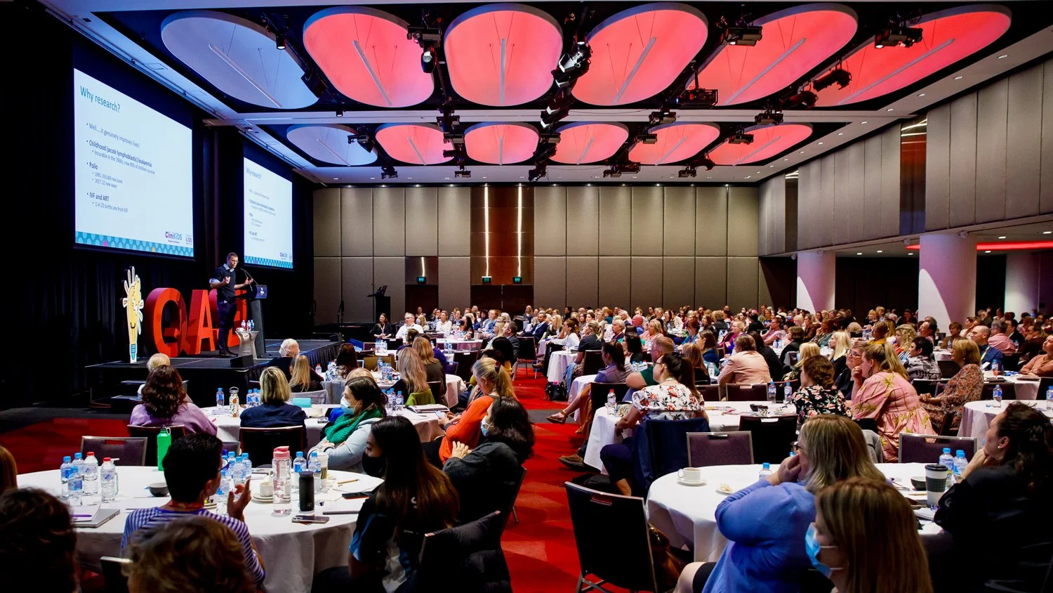 Le photographe indonésien refuse de poursuivre en diffamation