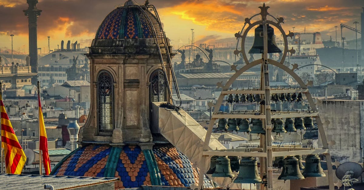 فليك يؤكد أهمية دعم جماهير برشلونة في مواجهة أتلتيكو مدريد