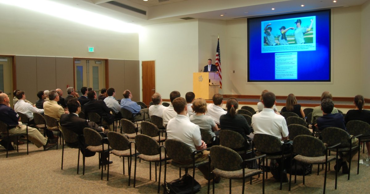 ندوة حول الطب الرياضي في مصر