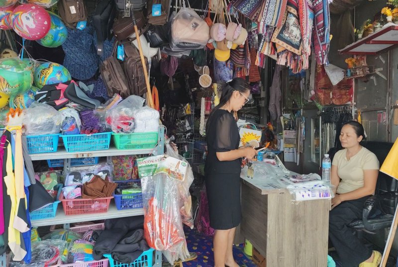 نجاح مبادرة التايلنديون يساعدون التايلنديين