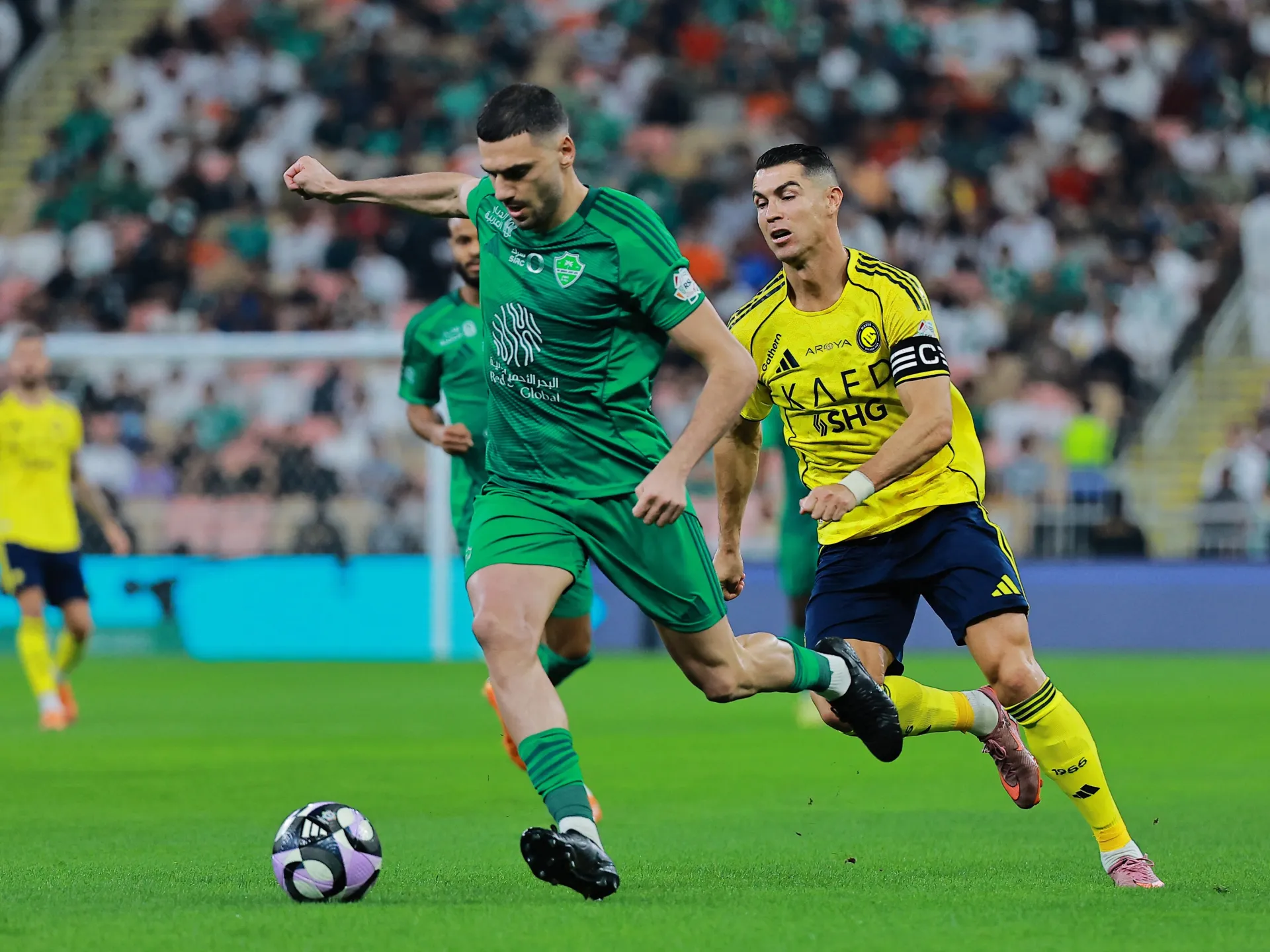 مباراة النصر والأهلي في الدوري السعودي: تفاصيل وأهمية