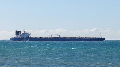 عبور سفن يابانية لمضيق هرمز وسط توترات إيرانية