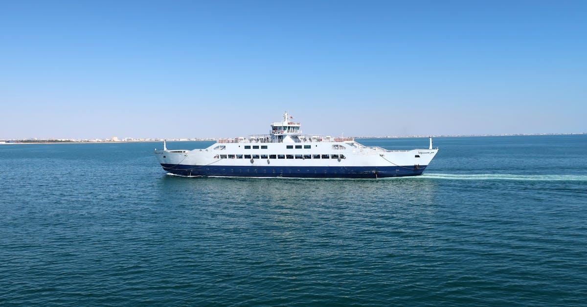 الولايات المتحدة تؤكد: مضيق هرمز ليس ملكًا لإيران