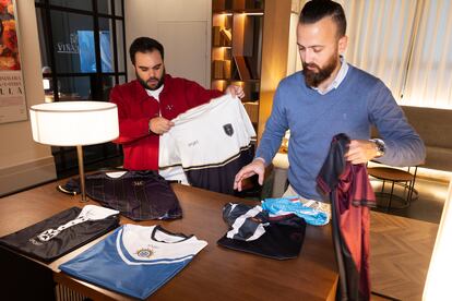 تحول ثقافة الأخوية إلى ظاهرة شعبية في إسبانيا