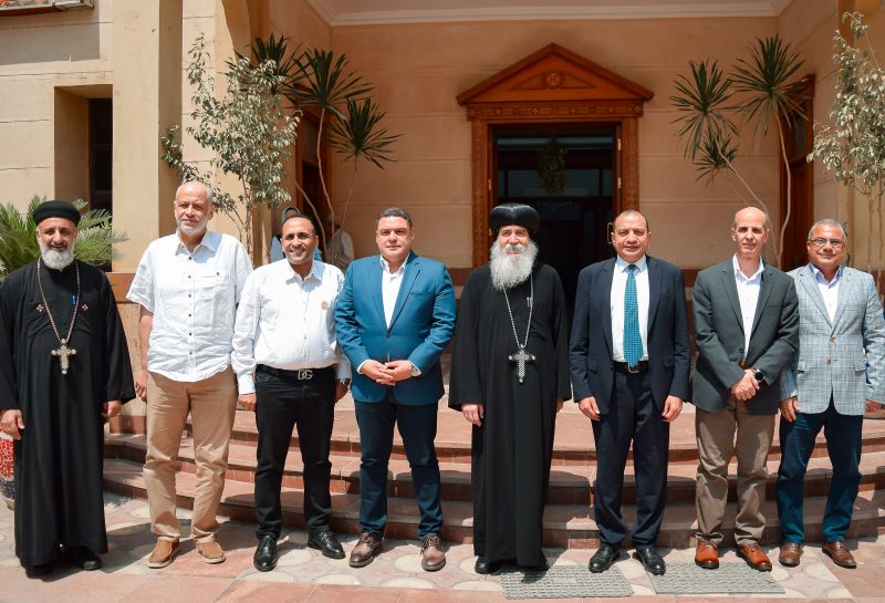 Beni Suef University President Visits Palestinian Patients