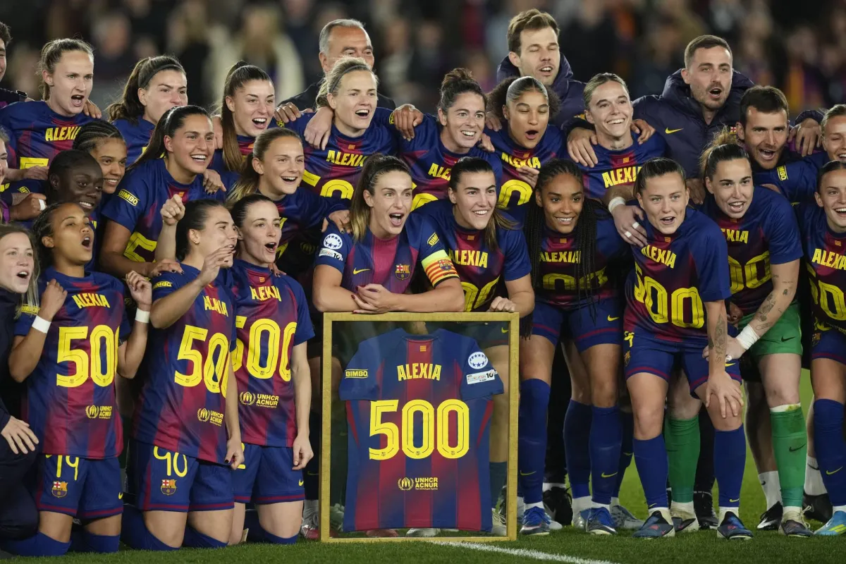 Barcelone écrase le Real Madrid en football féminin