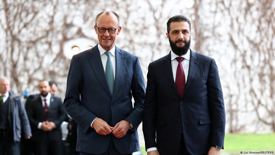 ميرز يثير جدلاً حول عودة اللاجئين السوريين إلى وطنهم