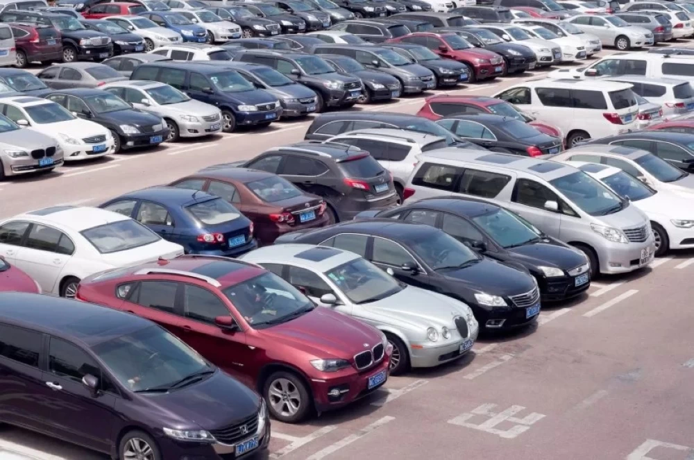 Vehicle Display Card to Combat Car Sale Fraud