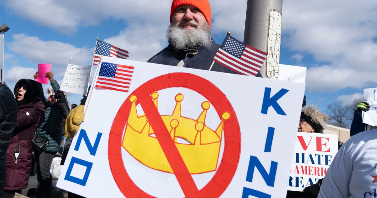 Massive Protests Against Trump in the U.S. Under 'No Kings'