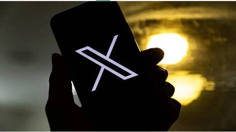 سجال حاد بين مسؤولة ديمقراطية ومساعد ترامب على "إكس"