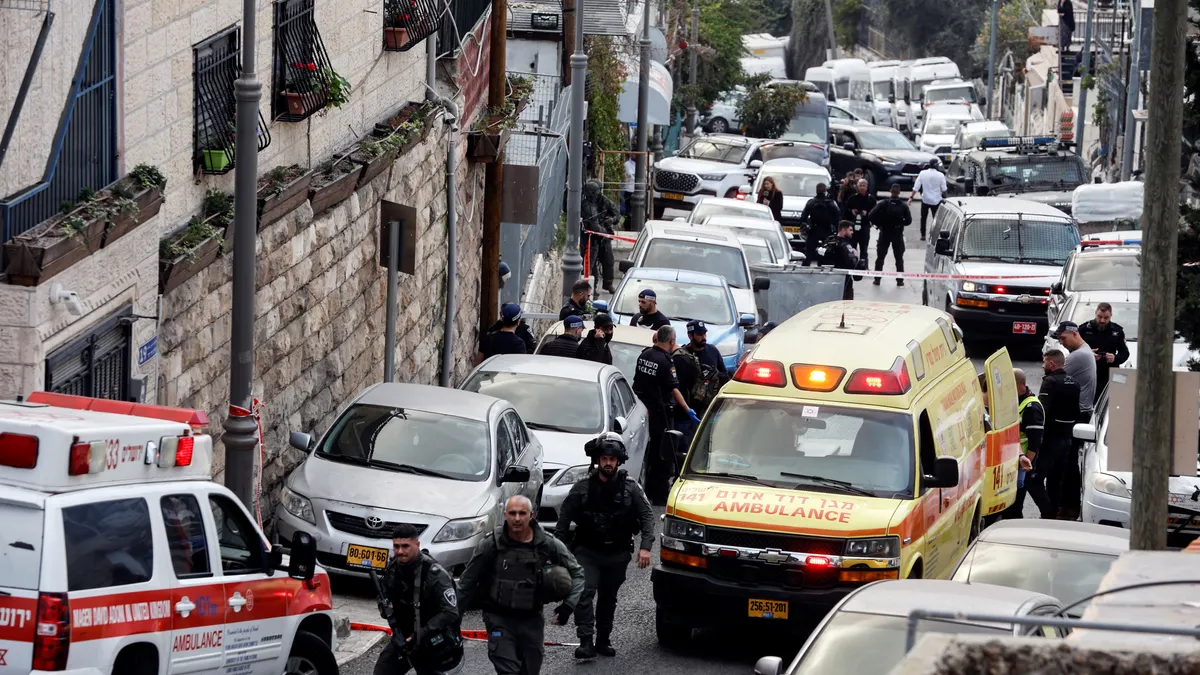 إعدام ميداني للفلسطينيين: جنود الاحتلال يبررون القتل