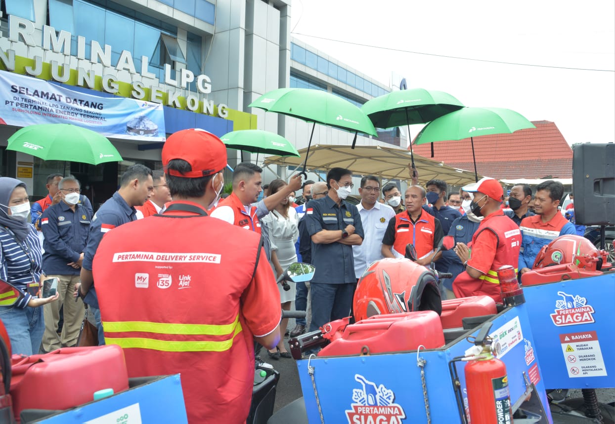 Sicherheit der Kraftstoffversorgung in Sulawesi bestätigen