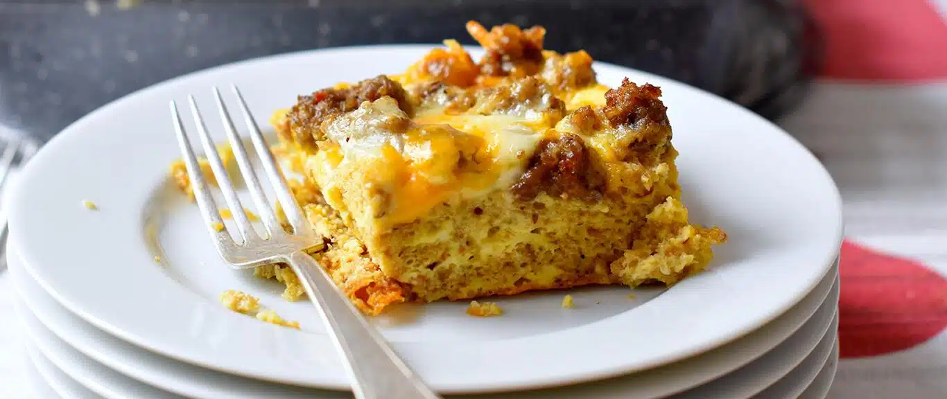 طريقة عمل فطائر السجق في الطاسة