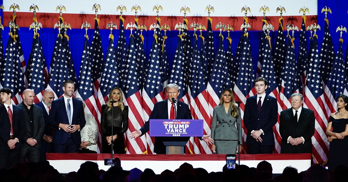 Trump suscite le débat avec un discours contradictoire