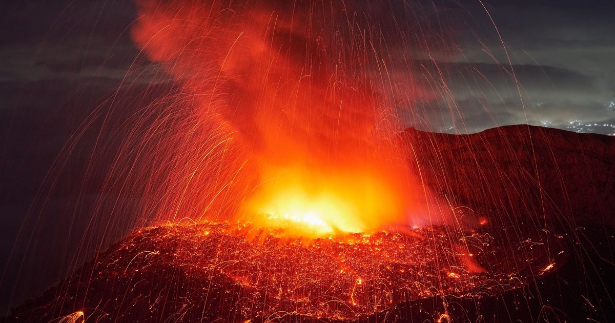 Éruption du volcan Semeru en Indonésie