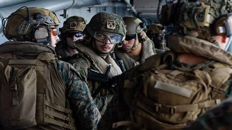 USS Tripoli arrive au Moyen-Orient - Renforcement militaire