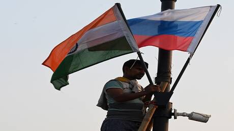 تعزيز صادرات النفط الروسية إلى الهند