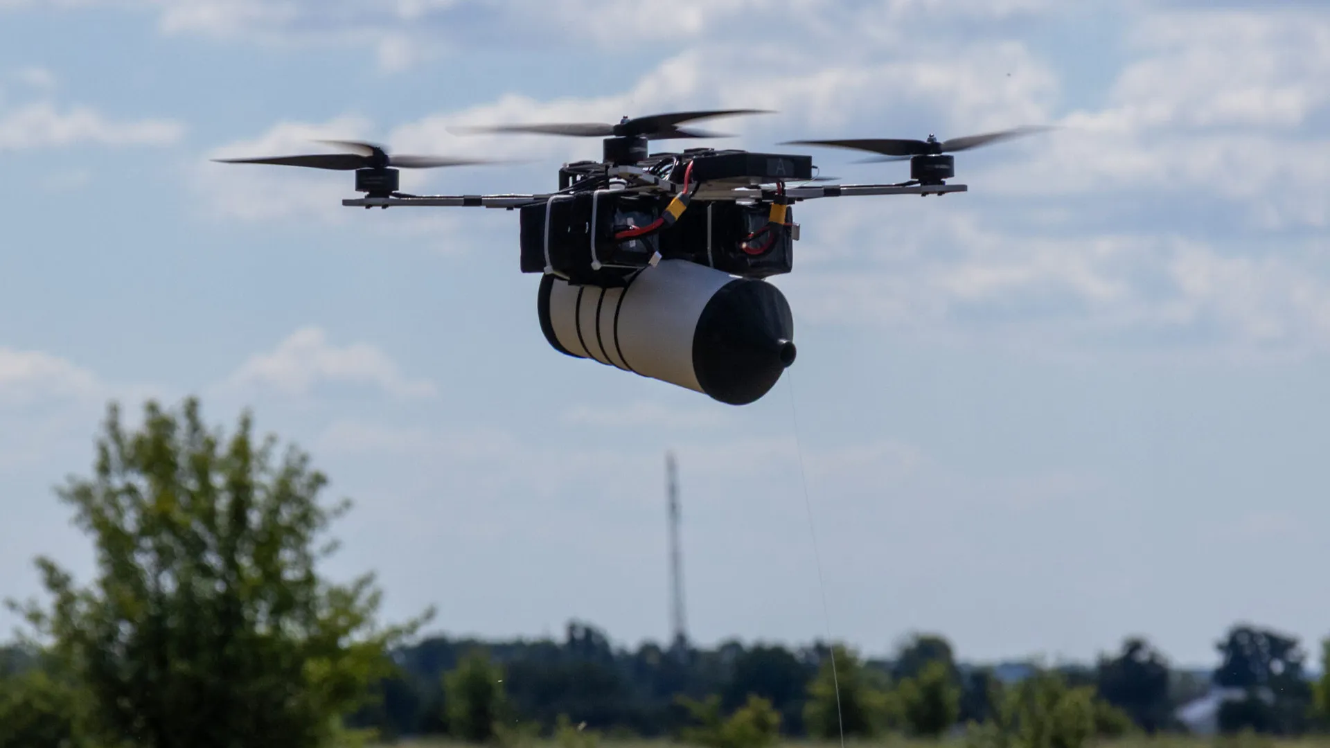 حزب الله يطور مسيّرات الألياف الضوئية لمواجهة إسرائيل