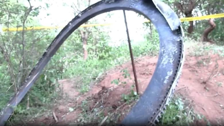 اصطدام جسم ضخم بالقمر يكشف عن فوهة نادرة