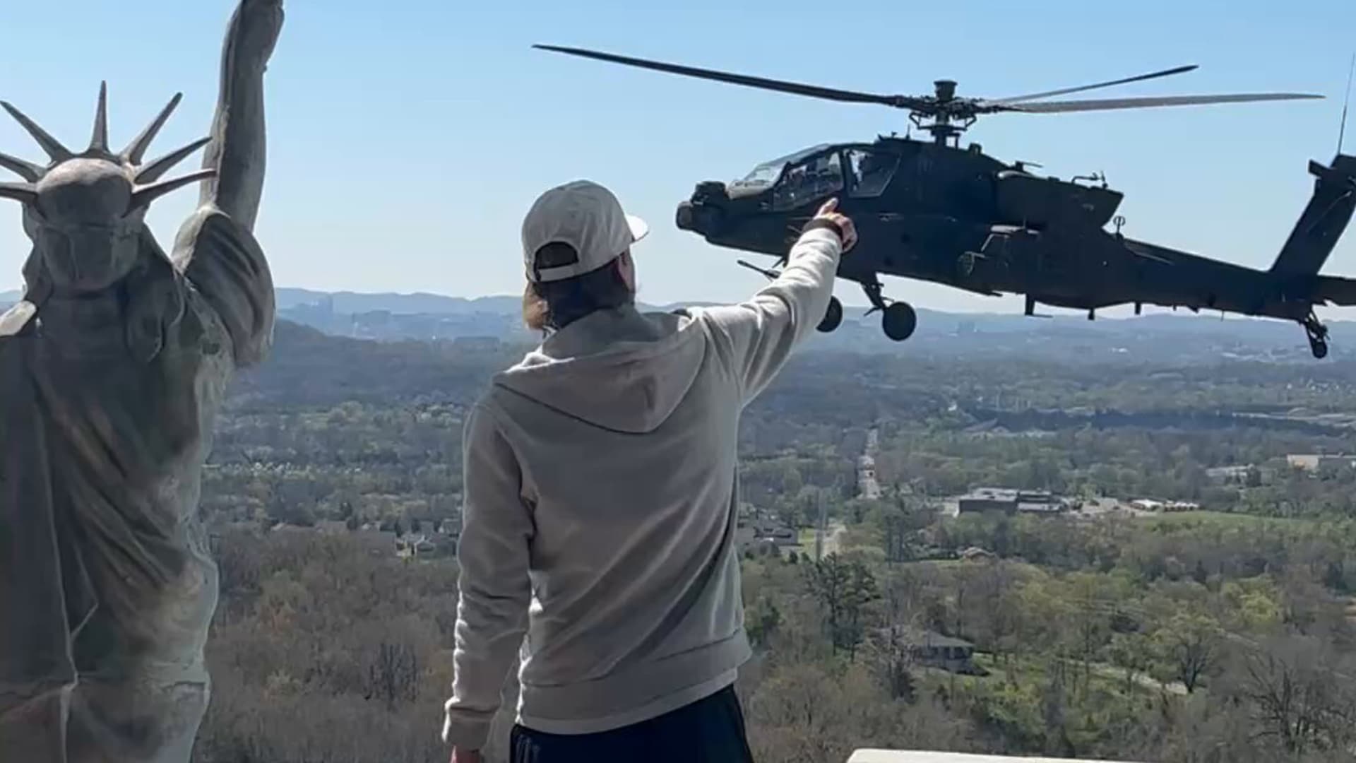 US Army Investigates Apache Helicopters Over Kid Rock's Home