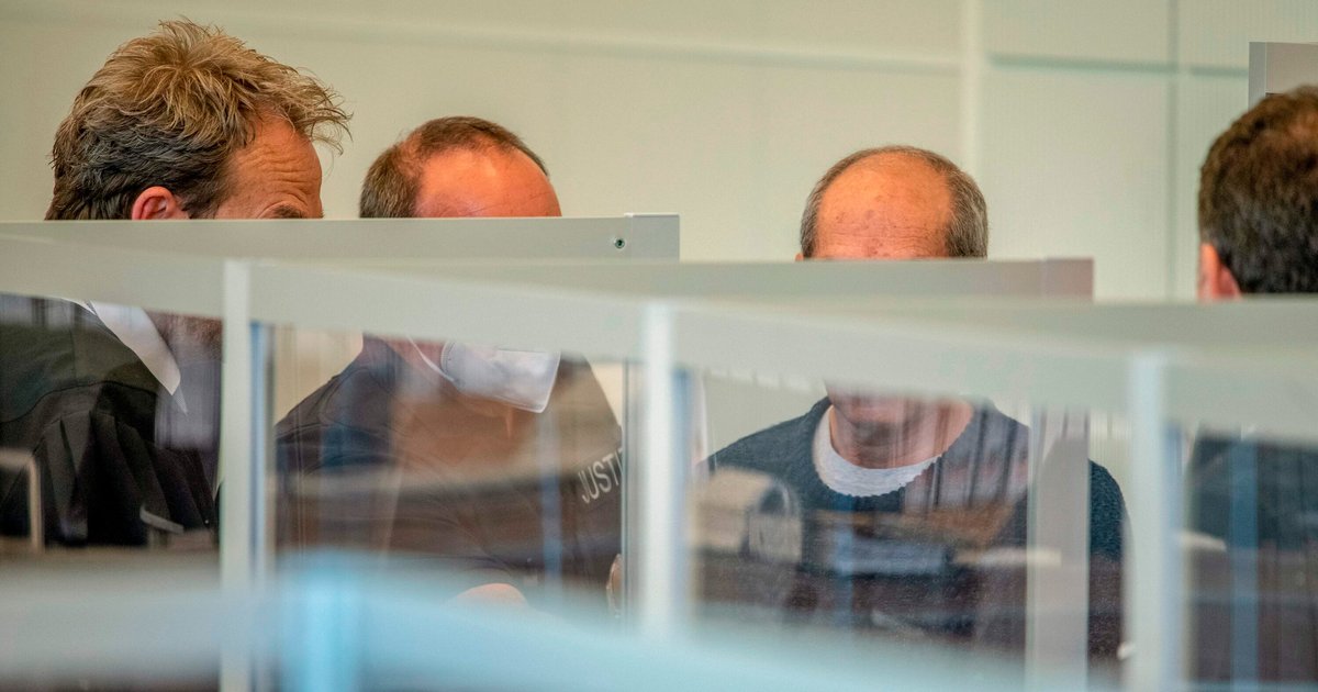 Accusation d'Atef Najib pour crimes de guerre à Damas