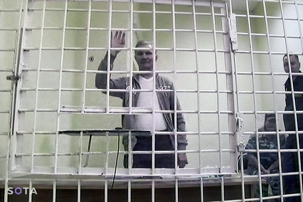 Russian Family Escapes Kremlin Repression to France