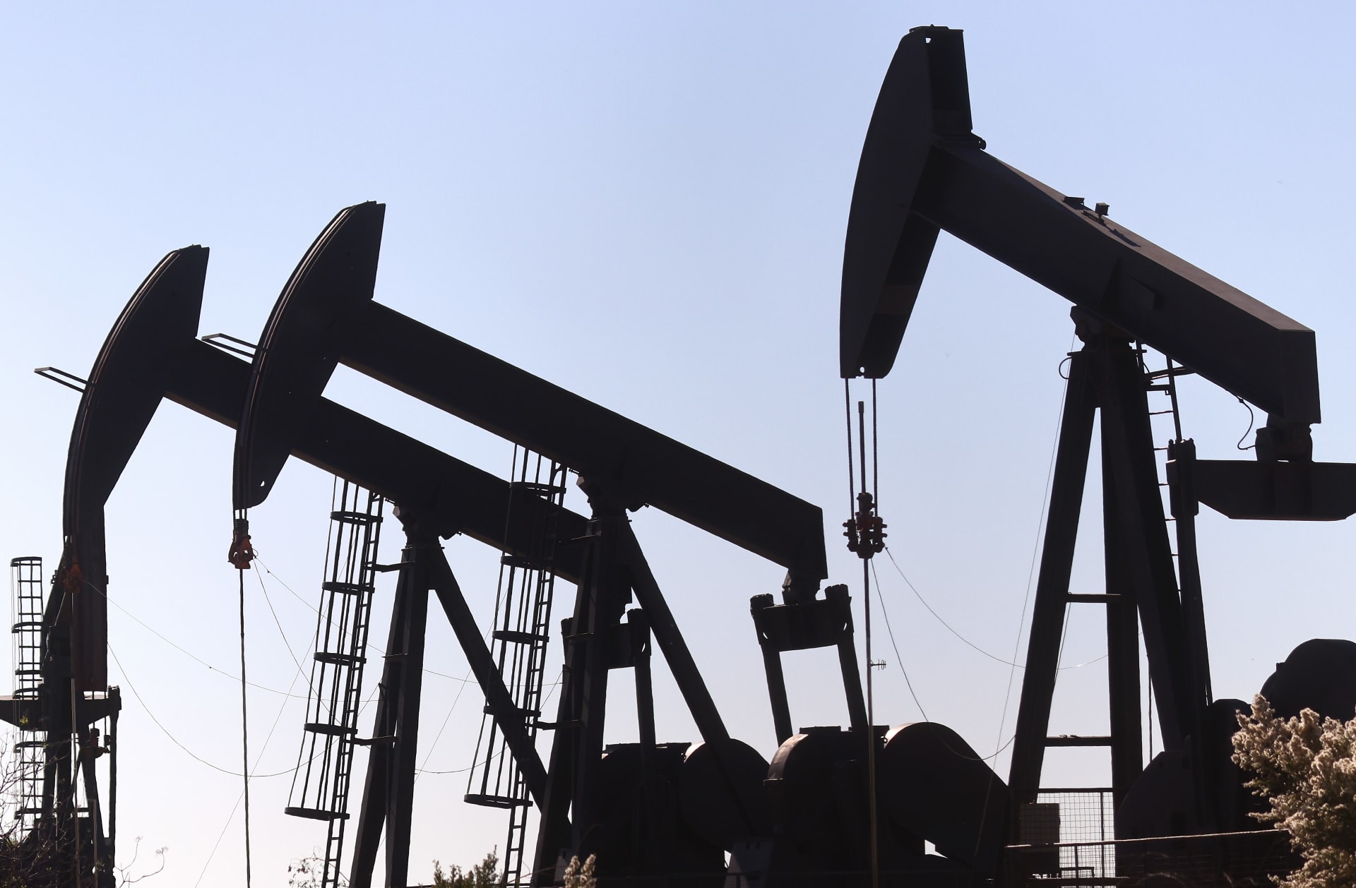 Oil Prices Surge to $200 and Its Impact on Global Economy