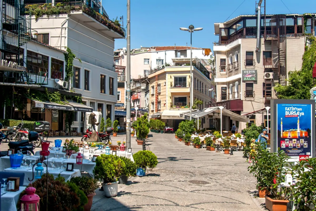 استكشف تاريخ إسطنبول في يدي كالي وساماتيا