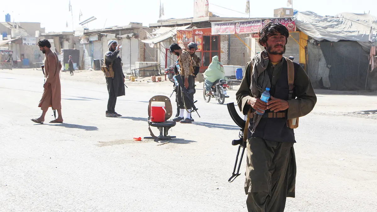 باكستان وأفغانستان تتفقان على تجنب التصعيد في النزاع