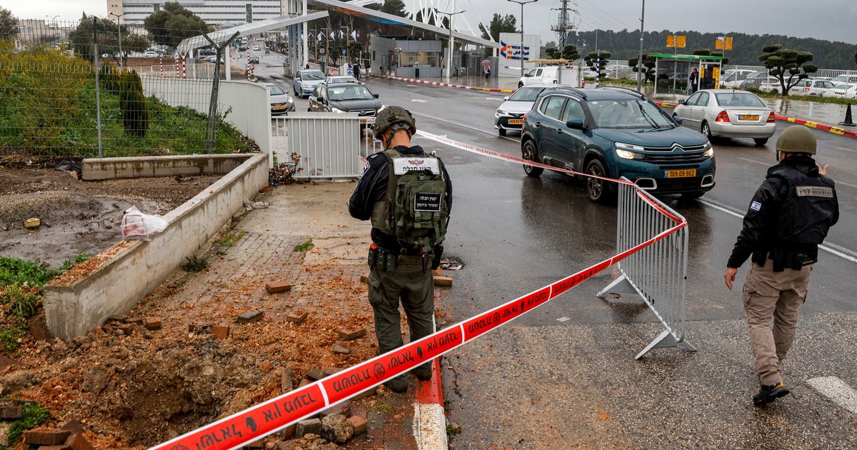 قصف صاروخي من لبنان يستهدف نهاريا ويوقع إصابات