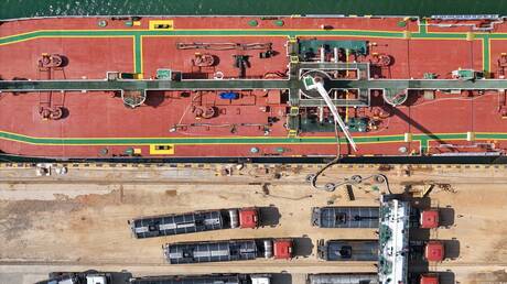 الهند تستأنف استيراد النفط الإيراني