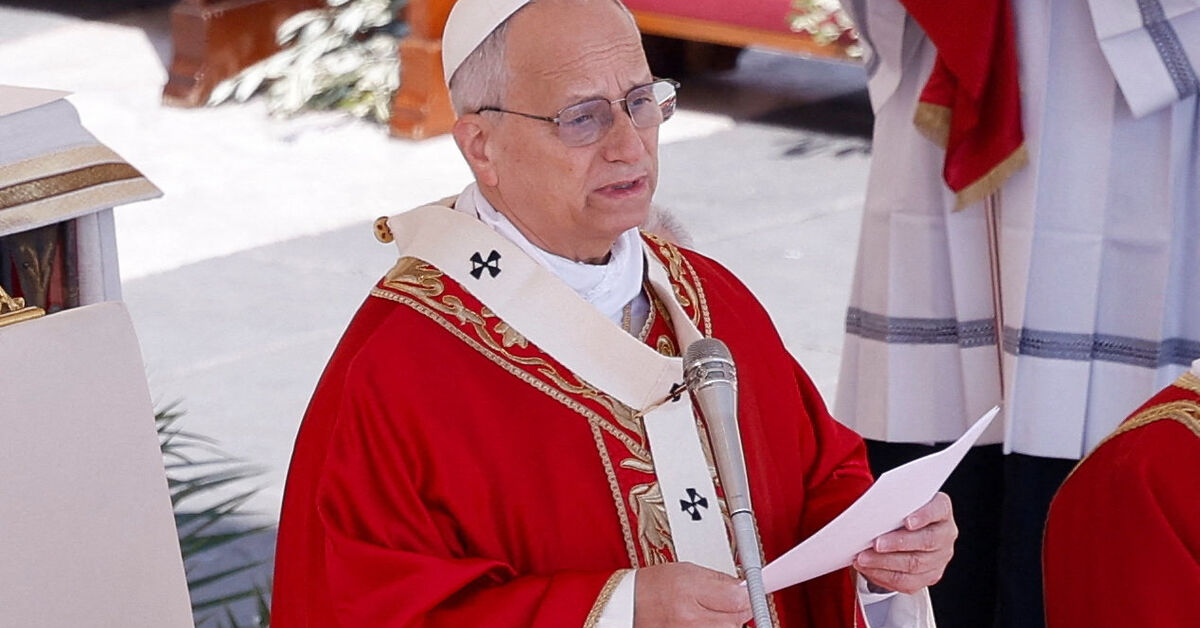 Pope Leon Urges End to War with Iran