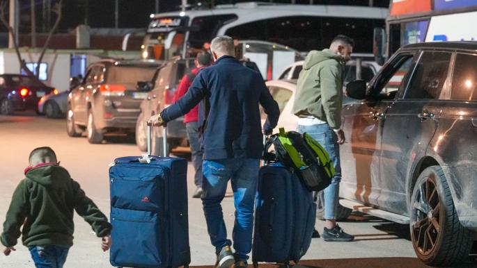 ازدحام عند معبر جوسية بعد إغلاق جديدة يابوس