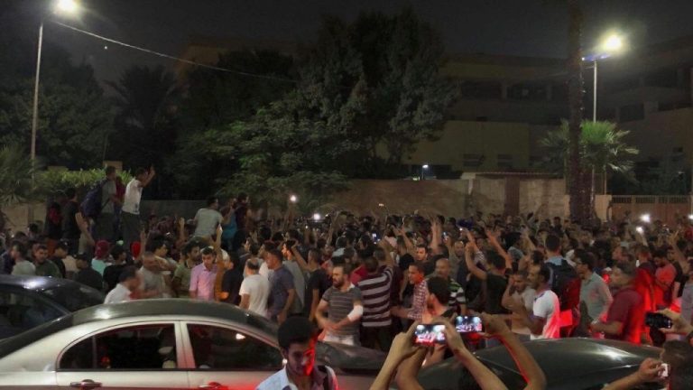 ضبط مخالفات مرورية وقضايا تزوير في 24 ساعة