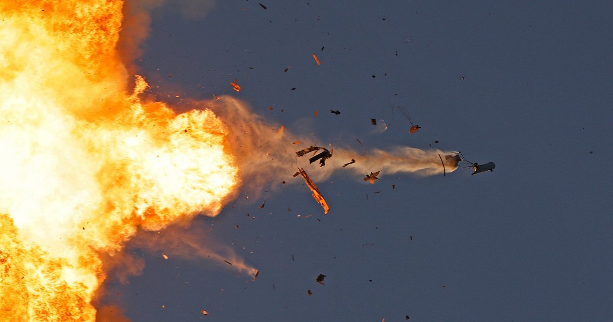 إصابة دبابتين إسرائيليتين في بنت جبيل