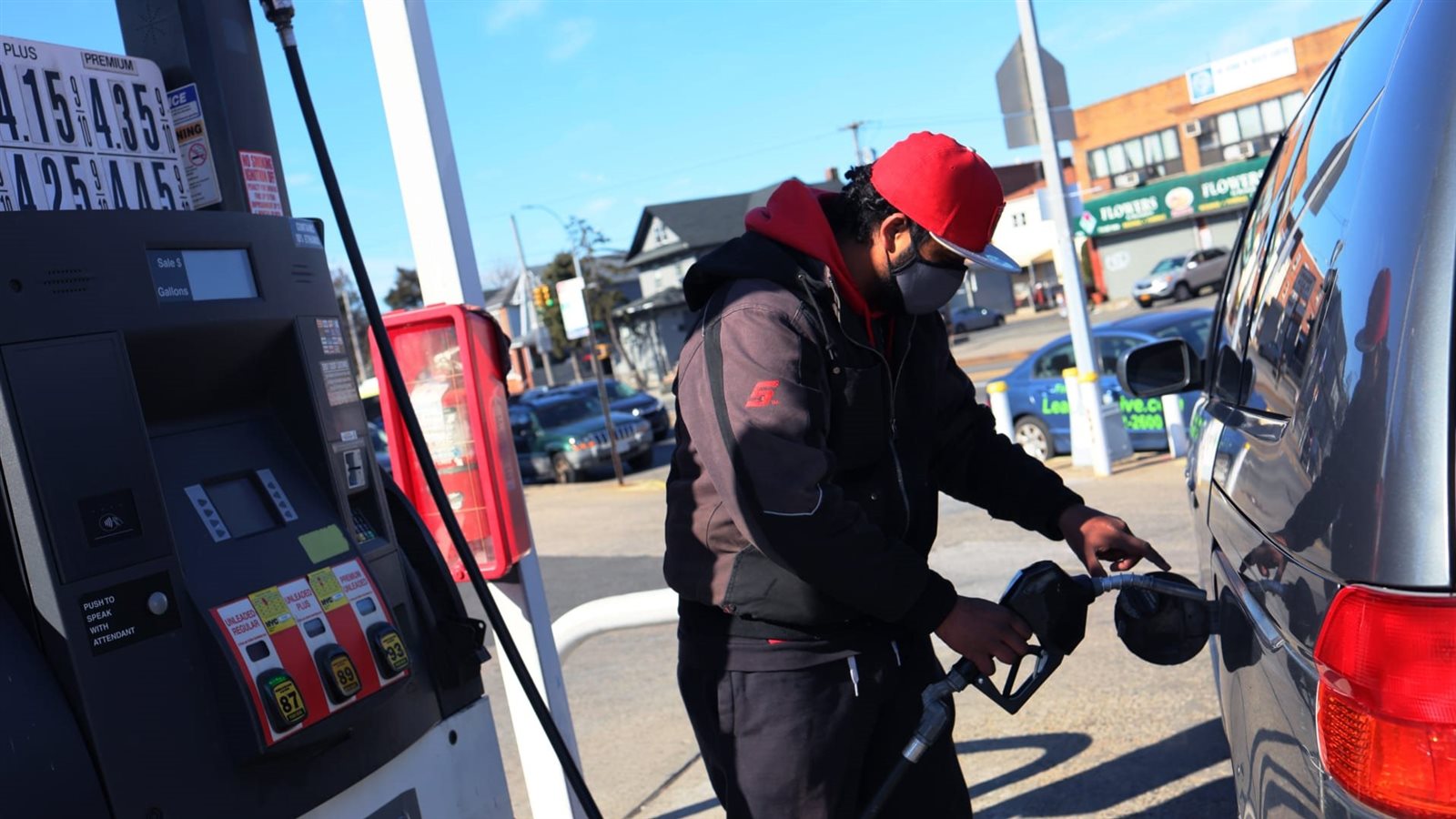 Benzinpreise in den USA steigen um 42% seit Kriegsbeginn