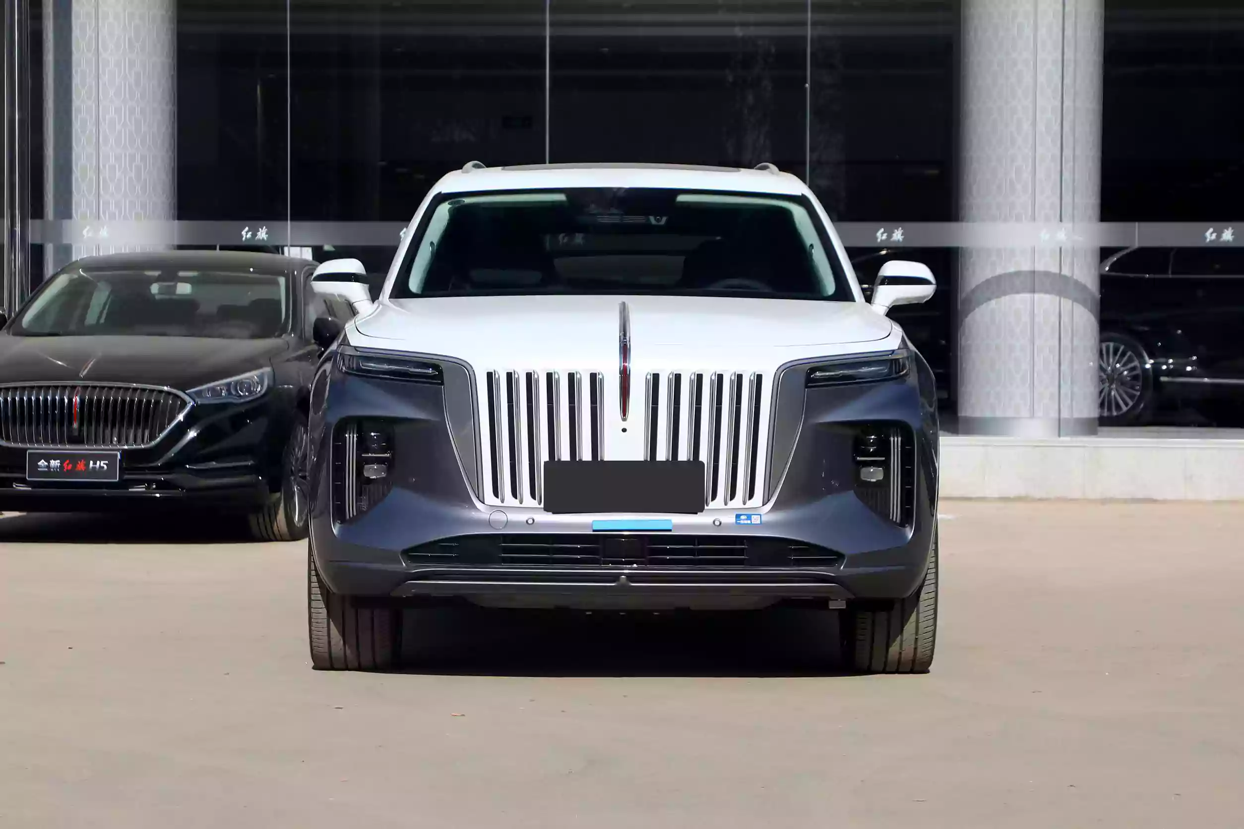 هونغ تشي الصينية تستهدف مصنع ستيلانتس في إسبانيا