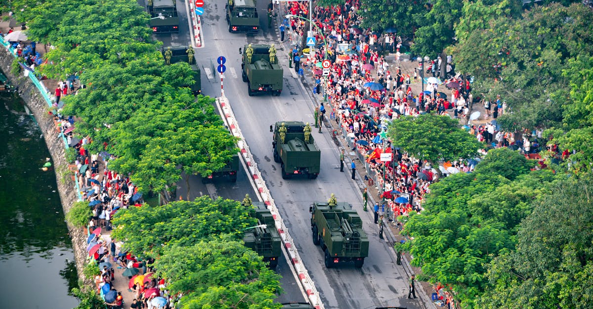 ترامب يهدد بشن هجمات عسكرية على إيران